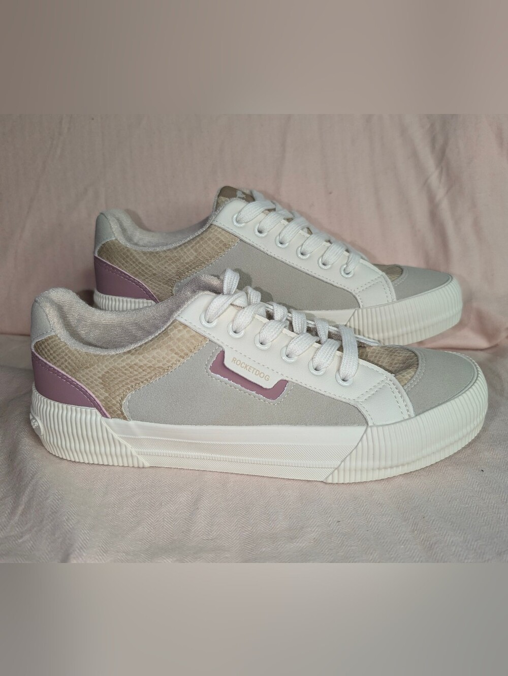 Size 9 Women's Rocket Dog Cheery Color Block Sneakers- NWT